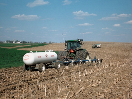 Application of Anhydrous ammonia fertilizer